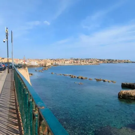 Palazzorusso Ortigia & Готель
